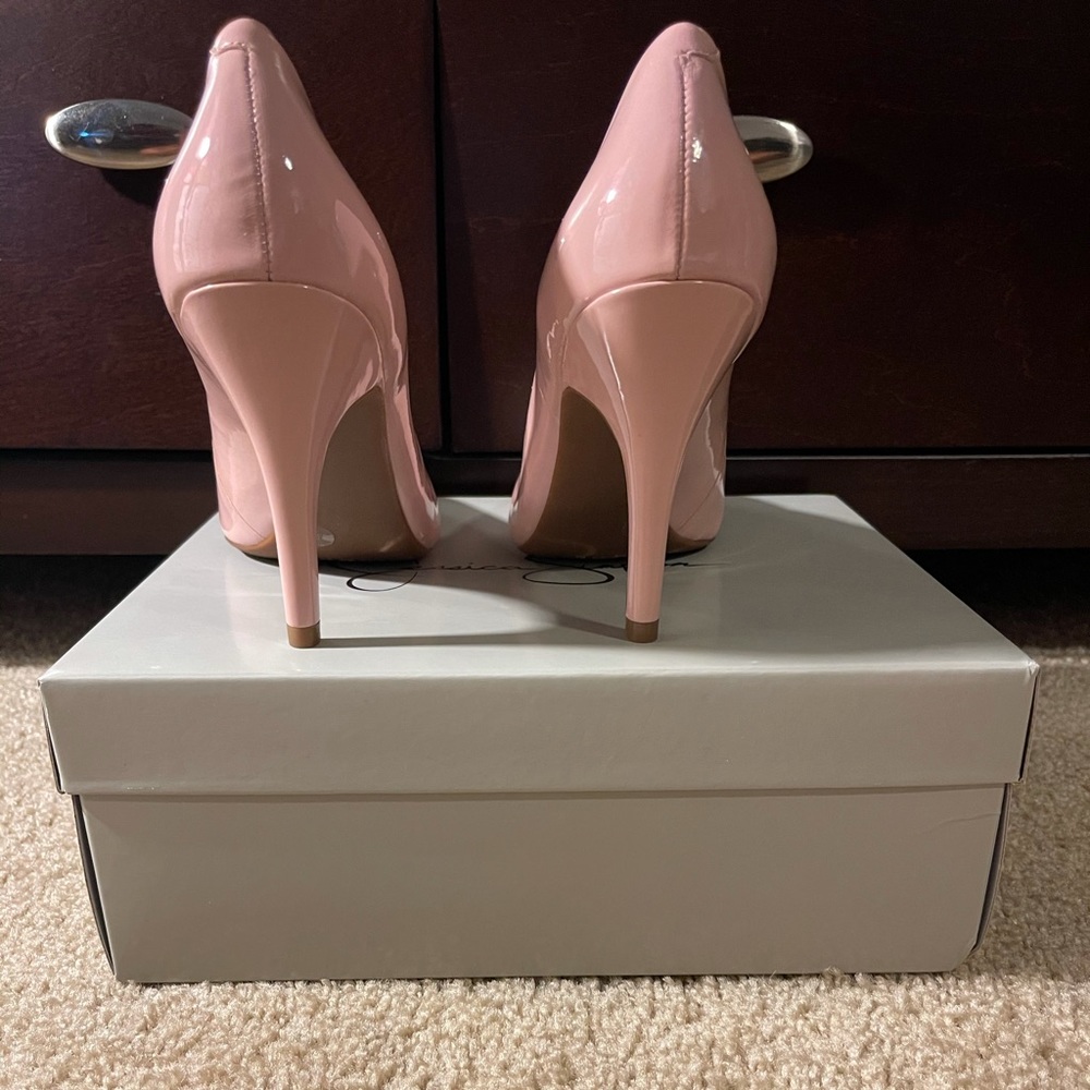 Heels - Picture 4 of 5